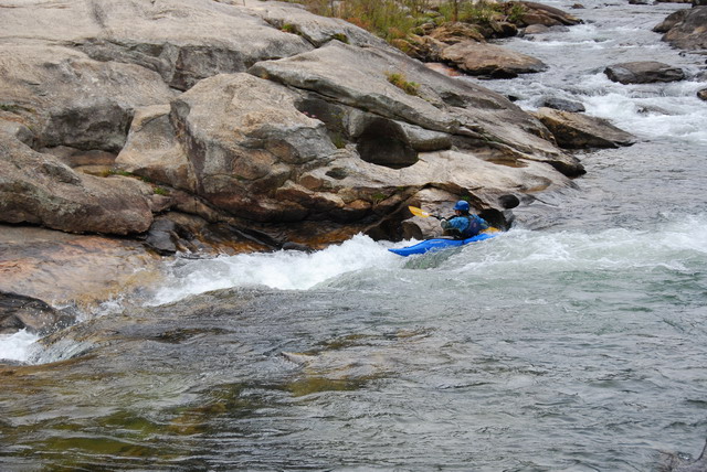 Mike Duvall Running Boof LIne at Bull Sluice (photo by Judi Fordyce)