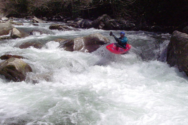Wayne Carey at Boof below Sinks (photo by Jeff Macklin)