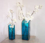 2005-turquoise-flower-vases.jpg