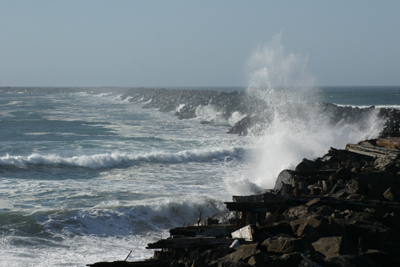 Waves of the jetty