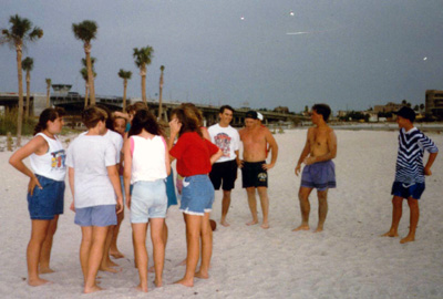 ythgrp-fl-grp-in-sand-400x270lvclautoq10copy.jpg