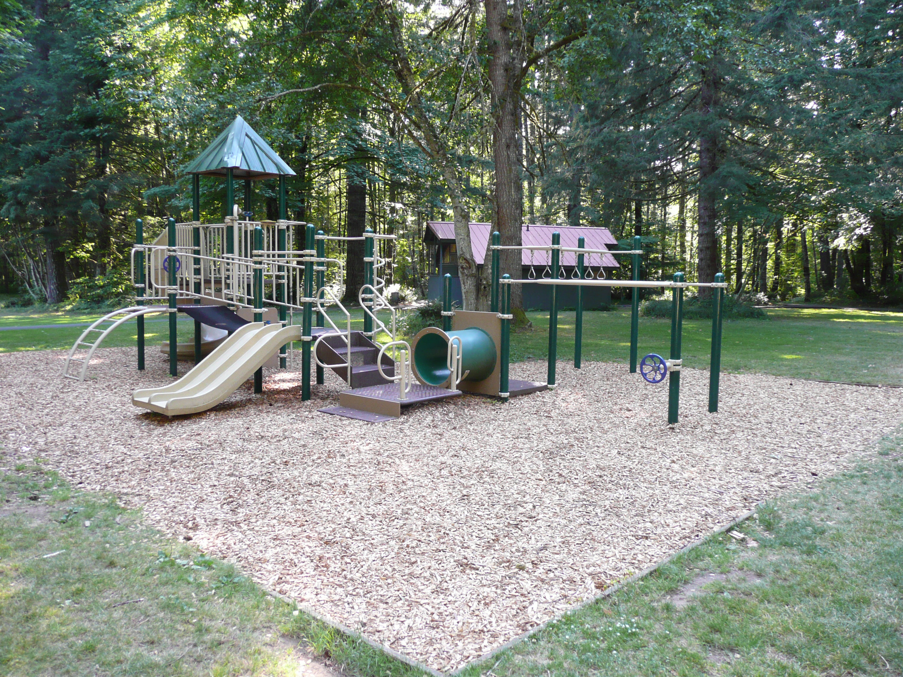 Playground089.JPG