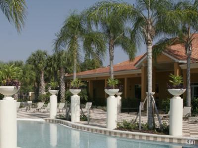 Pool.jpg
