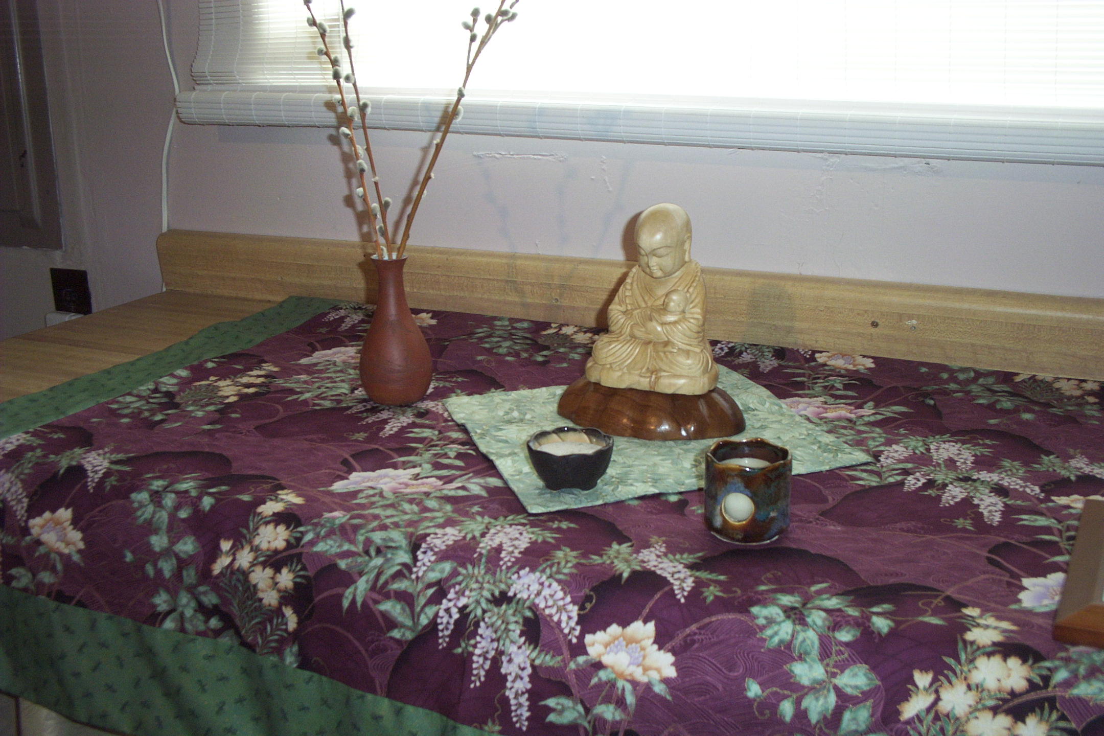 Jizoaltar2010.JPG