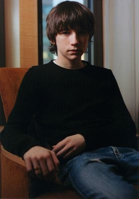 liamaikensitting..jpg