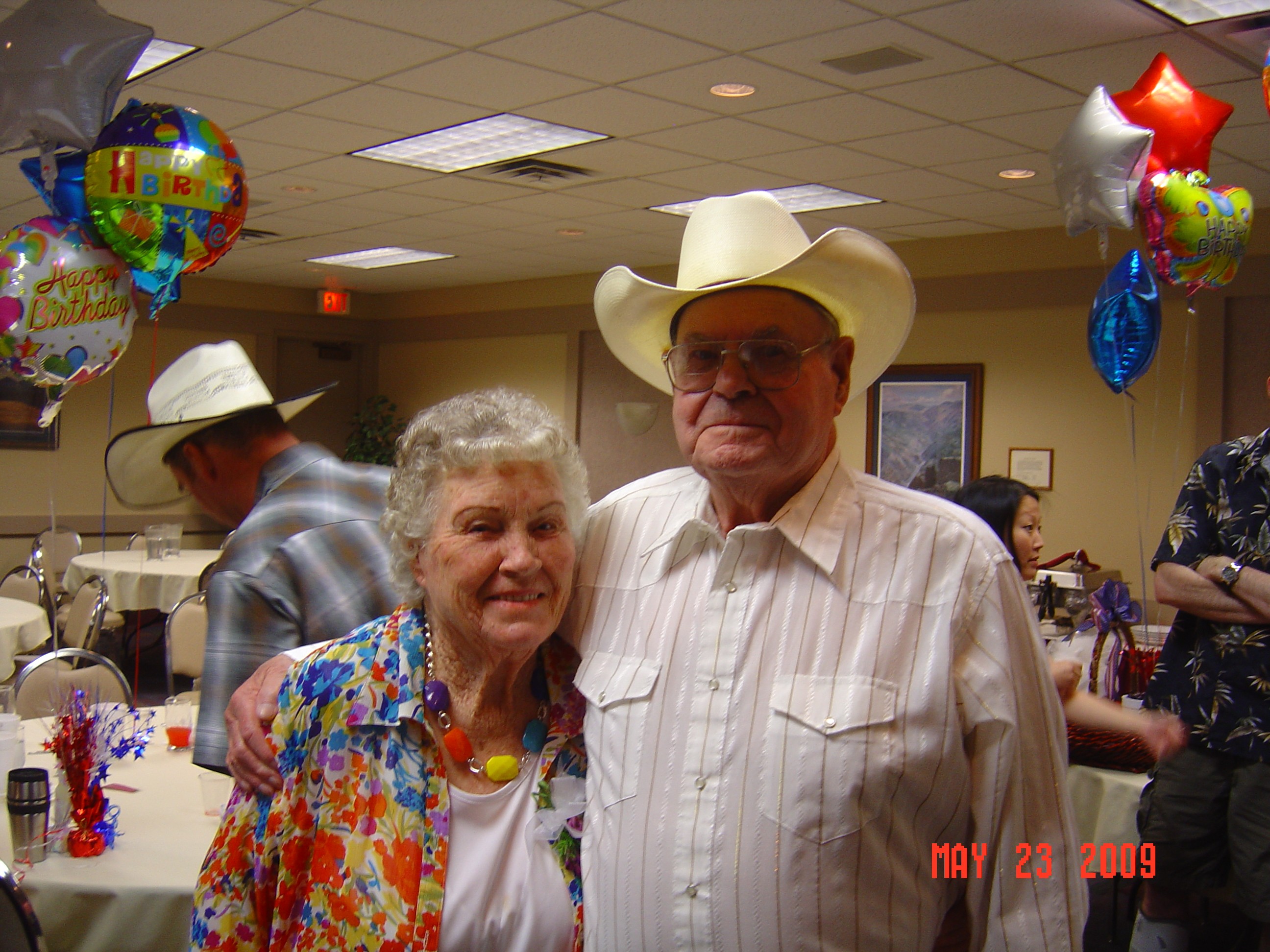 UncleLyles90016.jpg