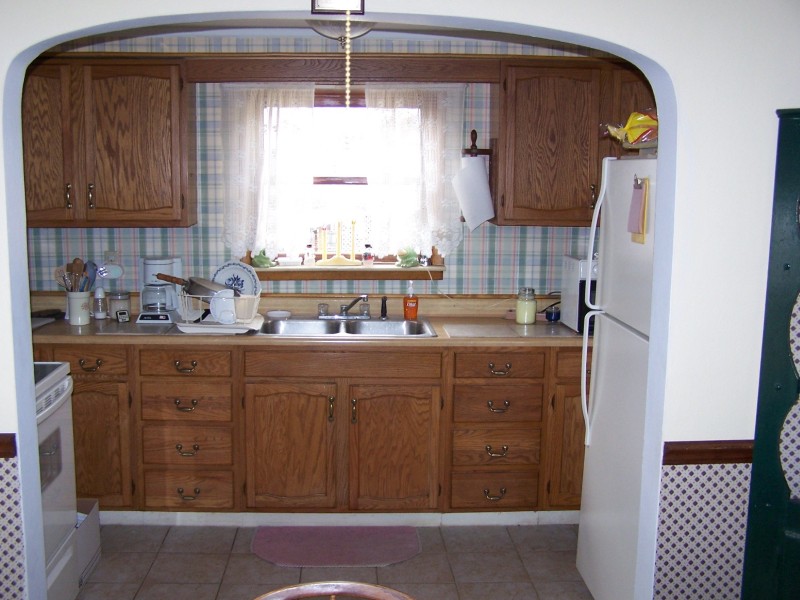 John
          Nozum's kitchen in late 2005