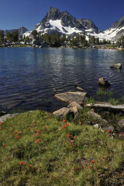 Banner Peak beyond our little tarn, early afternoon