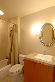 8907bath.jpg