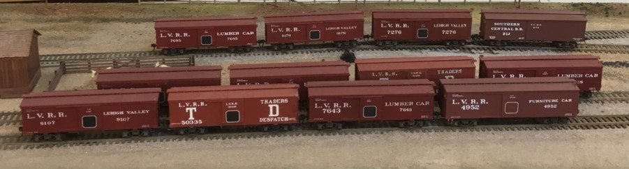 LV 34 ft boxcars