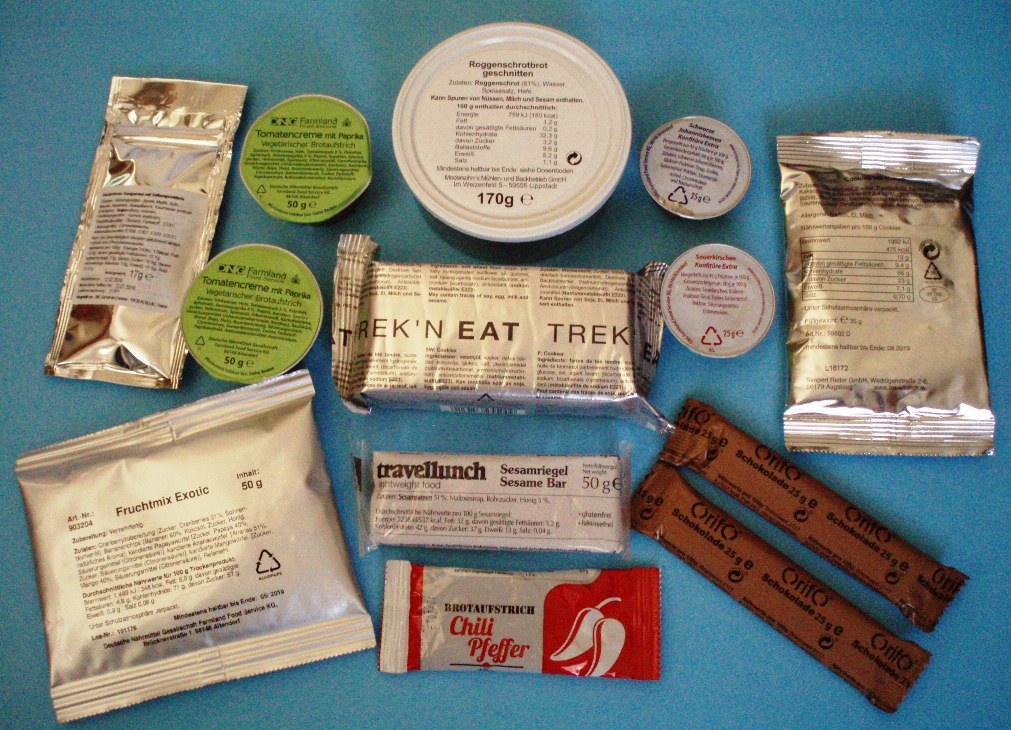 German 24-hour individual combat ration, Menu 5, side dishes and snacks.