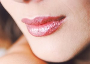 womans-lips2.jpg