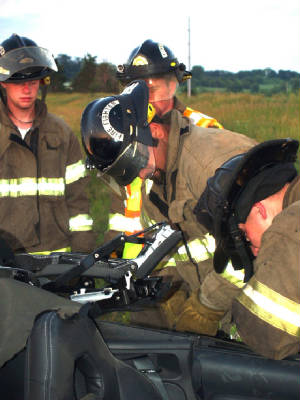 DerrickChrisandBradyatextrication.JPG