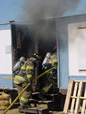 rtfdenteringburningtrailerjuly2005.jpg