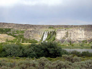 waterfall.jpg