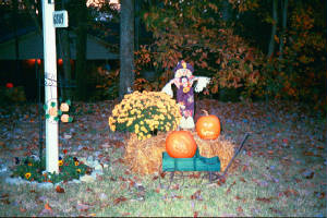 front_of_house_halloween_2003.jpg