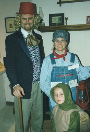 halloween_2004_with_cole.jpg