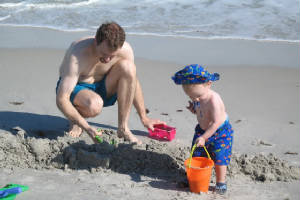 reeves_first_beach_trip_07.jpg