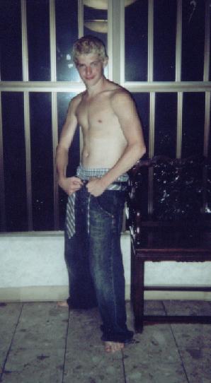 briannaked.jpg