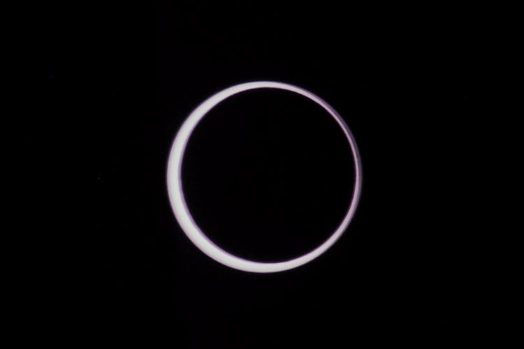 Close-up at maximum eclipse